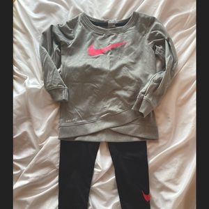 Baby Girls Nike Sweatshirt and Leggings set 24 mos